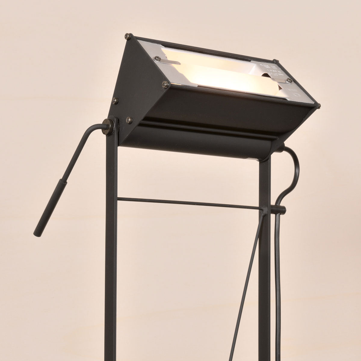 Opus Floor Light | Soft Touch Black