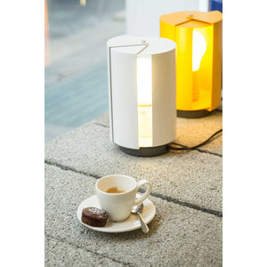 Pivotante A Poser Lamp | White
