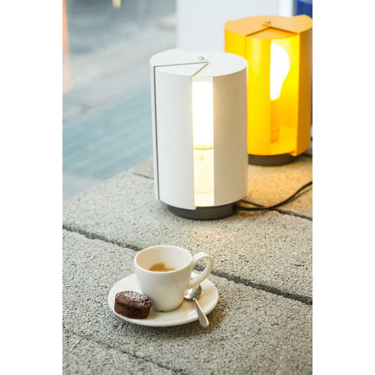 Pivotante A Poser Lamp | White