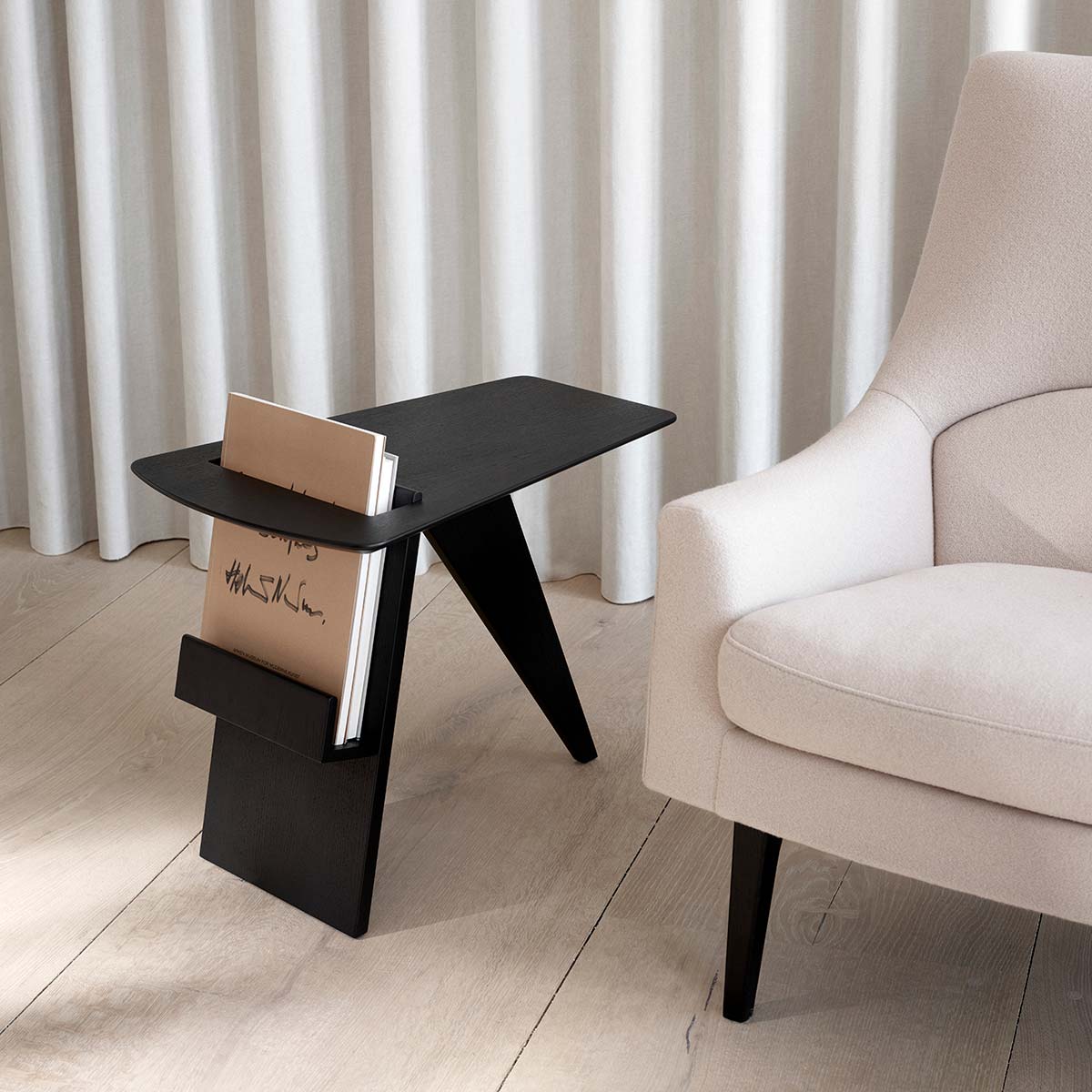 Risom Magazine Table | Black Lacquered Oak Veneer