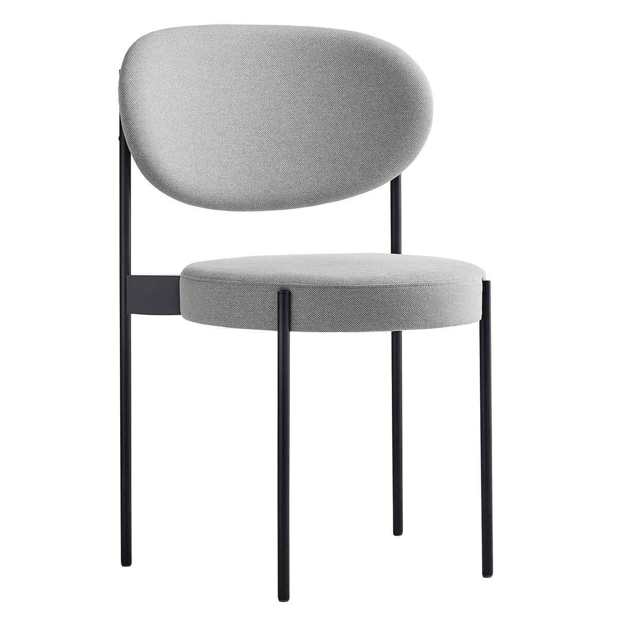 Series 430 Chair | Hallingdal 130 Light Grey Fabric