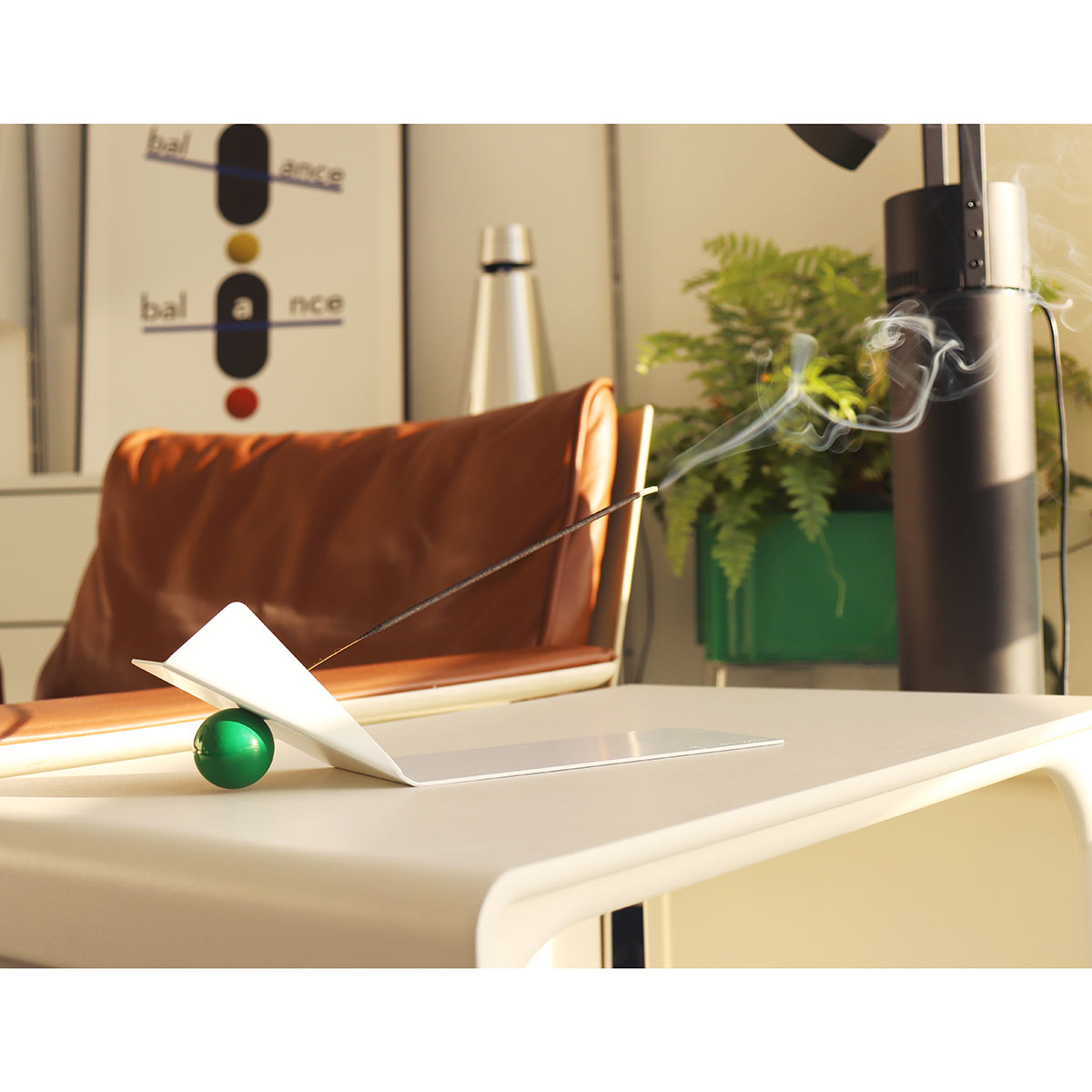 Shape of Flying Incense Holder | White with Green Ball
