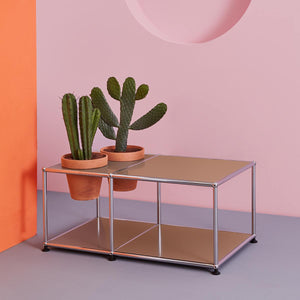 USM Side Table with Flowerpots | Beige Lacquer Panels