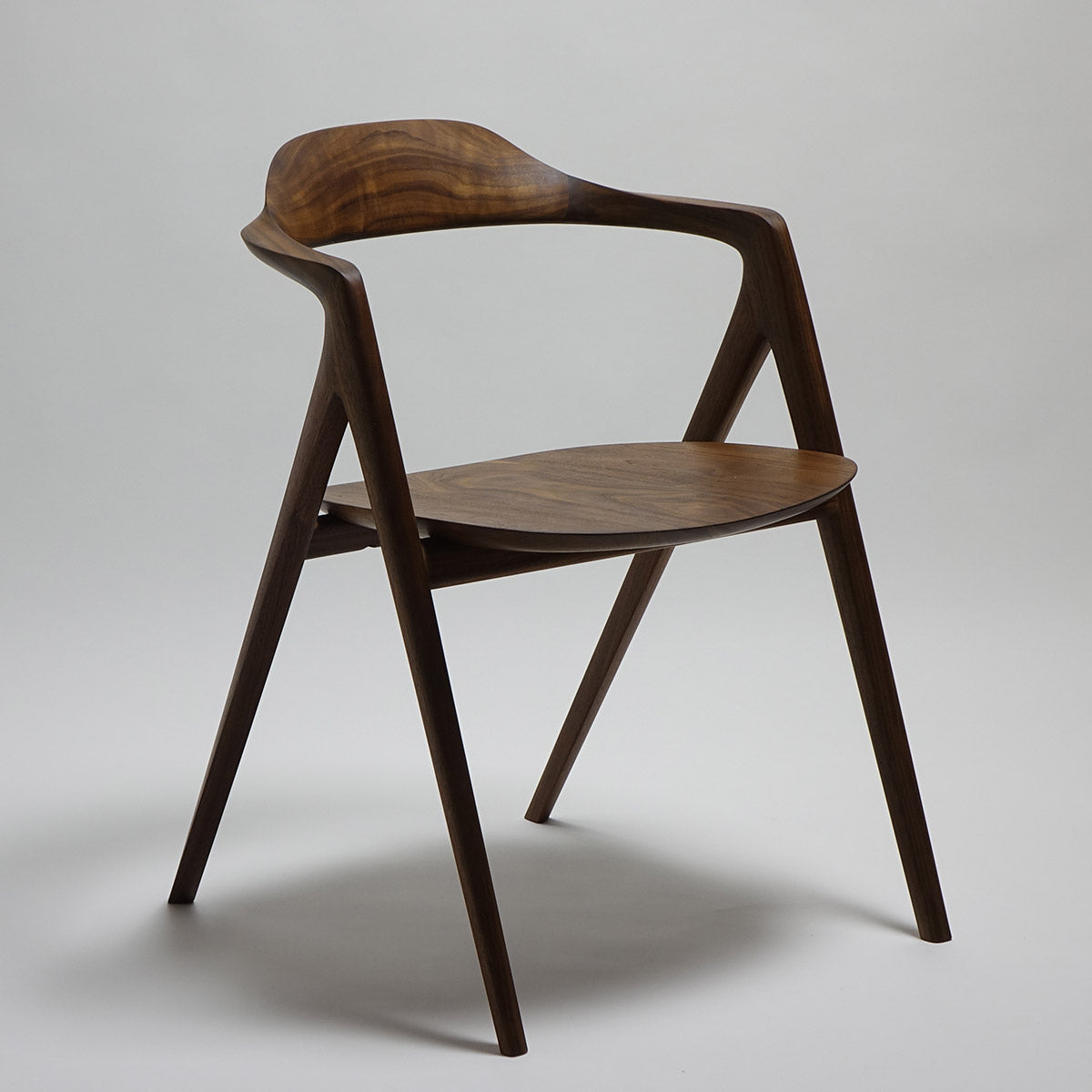 Sinn Chair | Ebony Walnut Frame