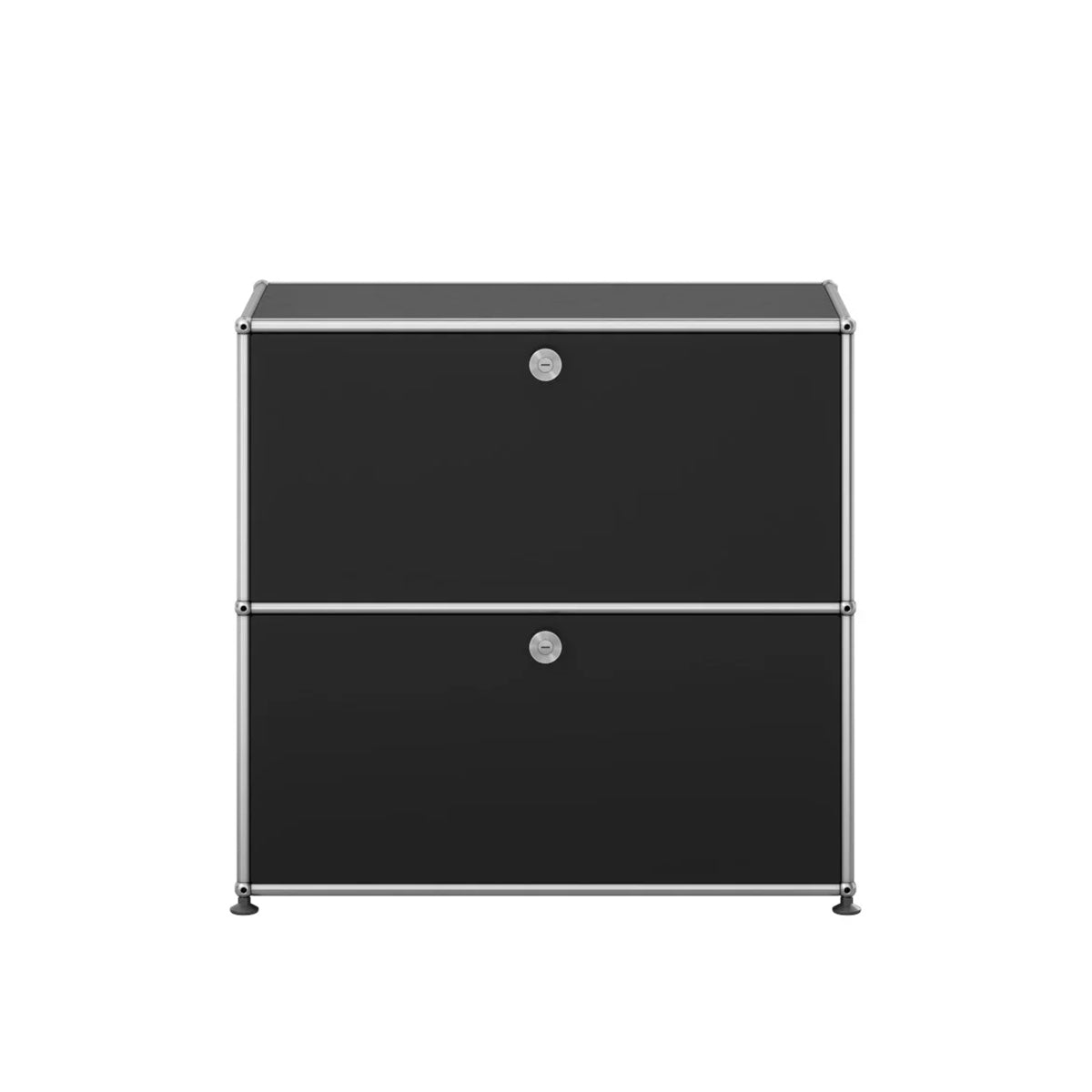 USM Small Closed Unit | Graphite Black Lacquer Panels