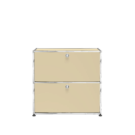 USM Small Closed Unit | Beige Lacquer Panels
