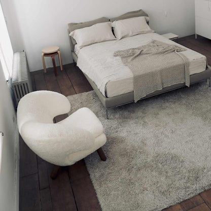 Pelican Lounge Chair | Sheepskin Off White