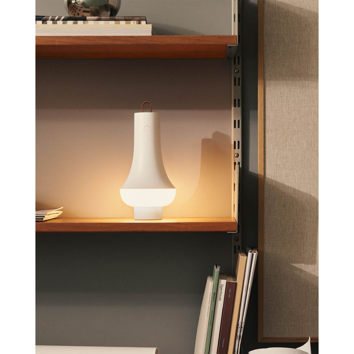 Tomoshi Portable Lamp | White