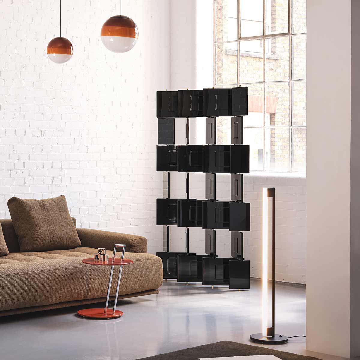 Eileen Gray Tube Light | Black