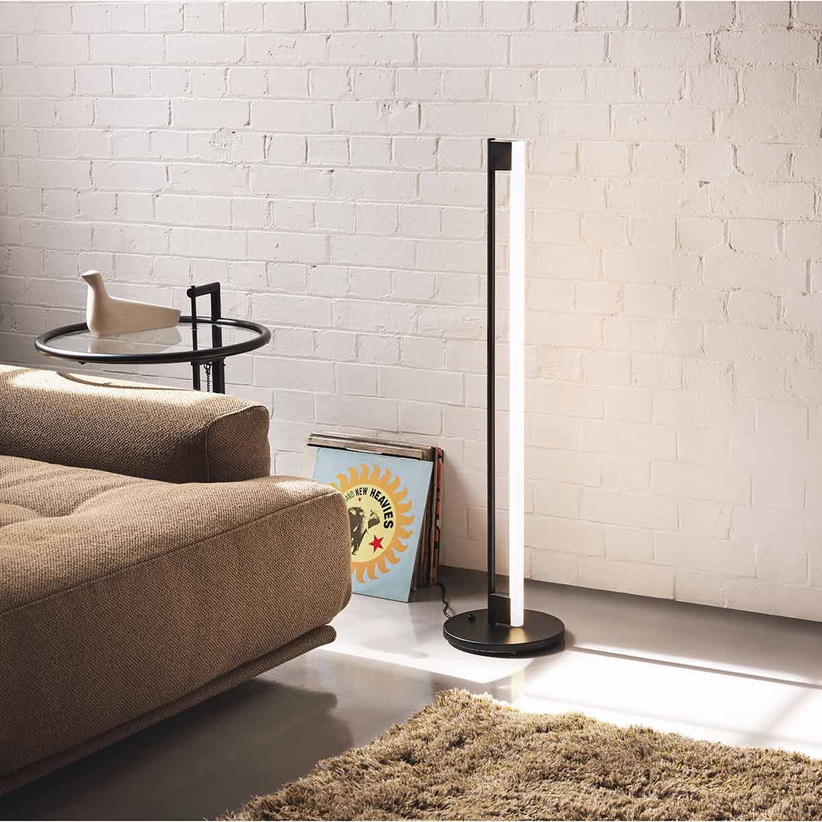 Eileen Gray Tube Light | Black