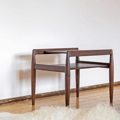 Uni Side Table | Ebony Walnut Frame