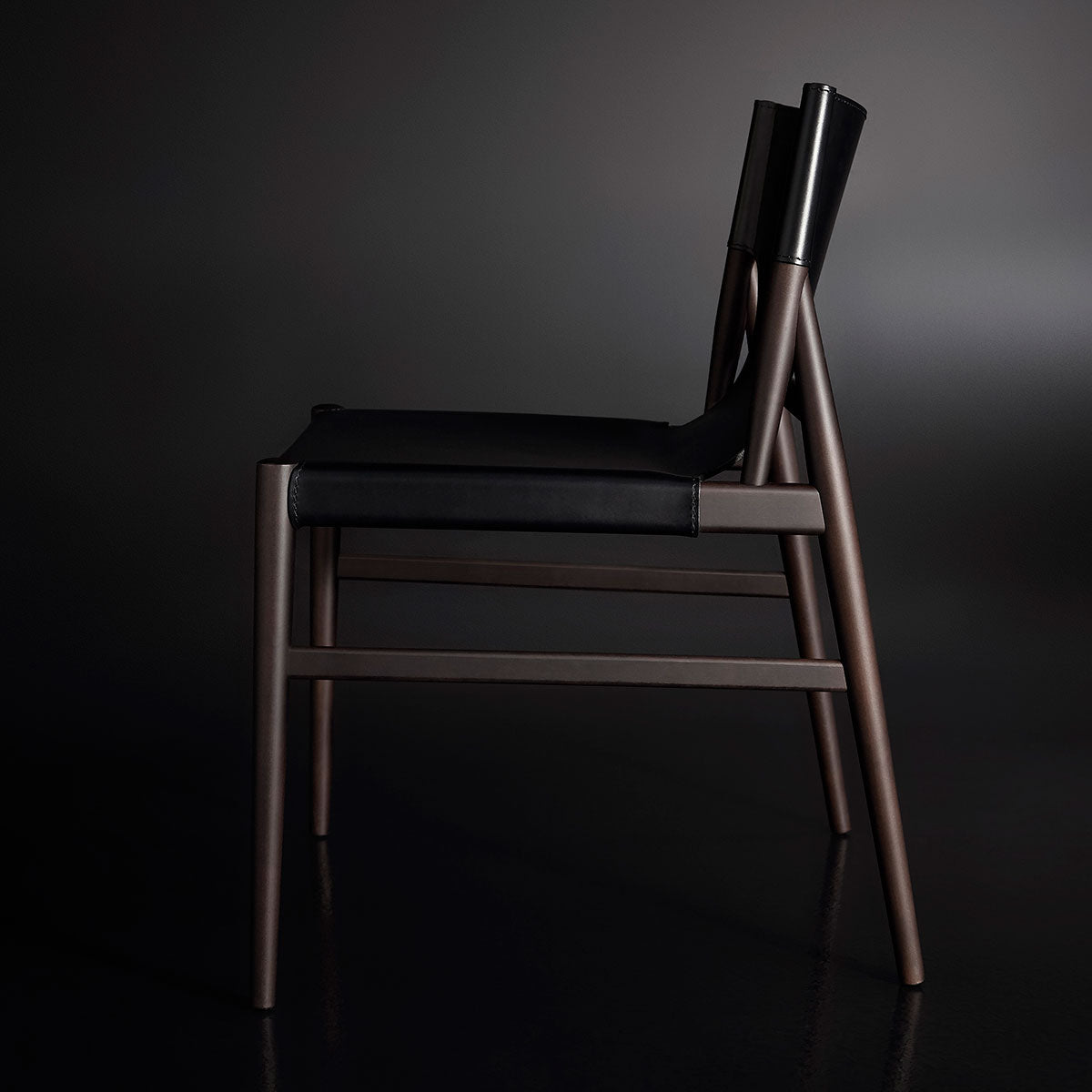 Voyage Chair | Black Saddle Leather