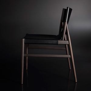 Voyage Chair | Black Saddle Leather