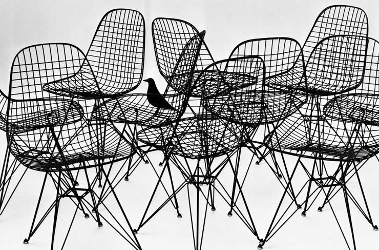 DKR Eames Wire Chair Aram