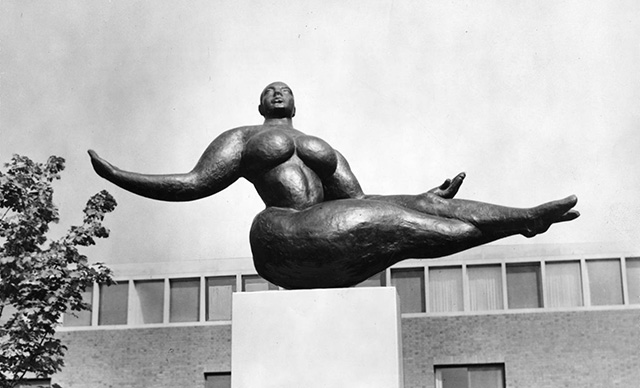 Floating Figure in the courtyard of the Society Hill Townhouses, Philadelphia, in 1963. Photo courtesy Temple University Special Collections Research Center.
