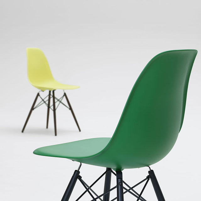 Eames Plastic Chairs RE Recycled Plastic Vitra - Aram