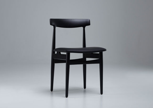 Cadeira giratória by Fredrik Kayser - Eikund - Aram Store