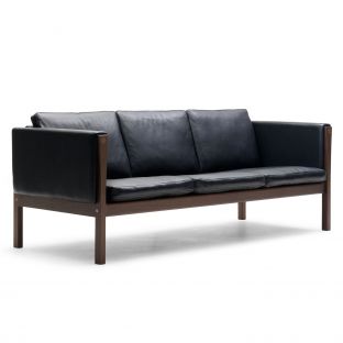 CH163 Sofa by Hans Wegner for Carl Hansen & Son - Aram Store