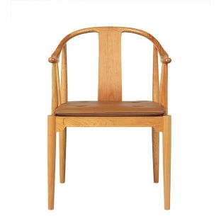 China Chair by Hans Wegner for Fritz Hansen - ARAM Store