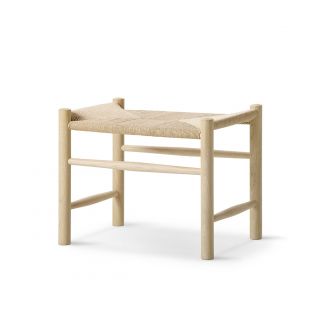 J16 Stool by Hans Weger for Fredericia Furniture - Aram Store