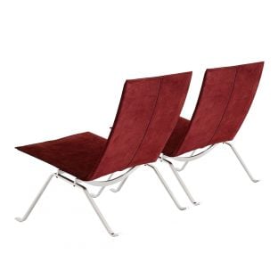 Ex Display Pair of PK22 Easy Chairs by Fritz Hansen - ARAM Store